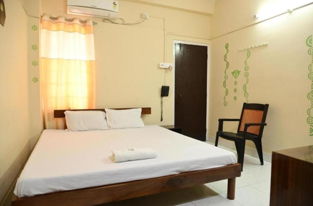 Quarto Inn Гувахати Экстерьер фото